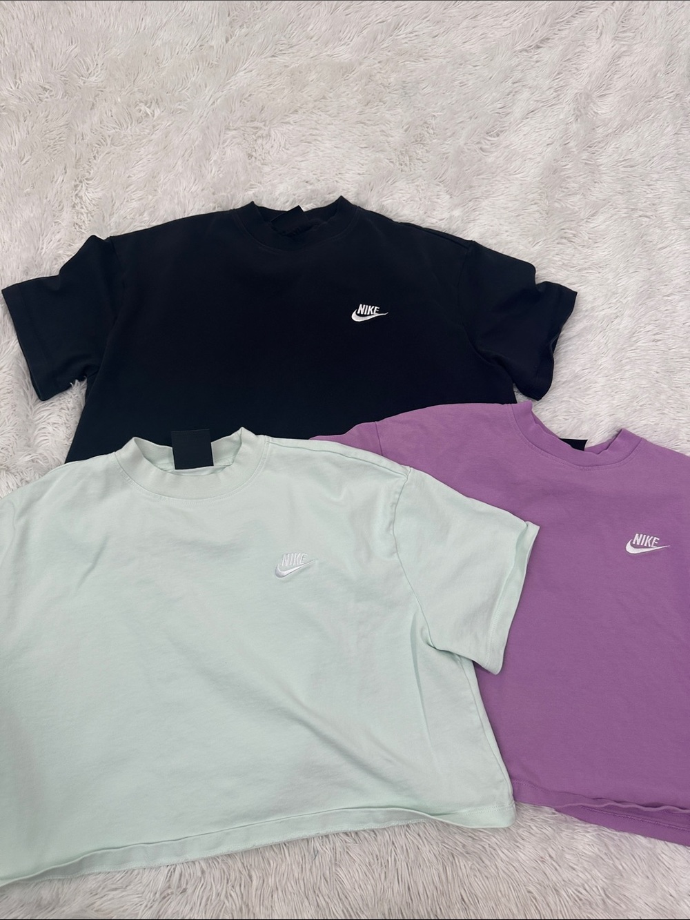 💕 Bundle of 3 Nike Cropped T-Shirts